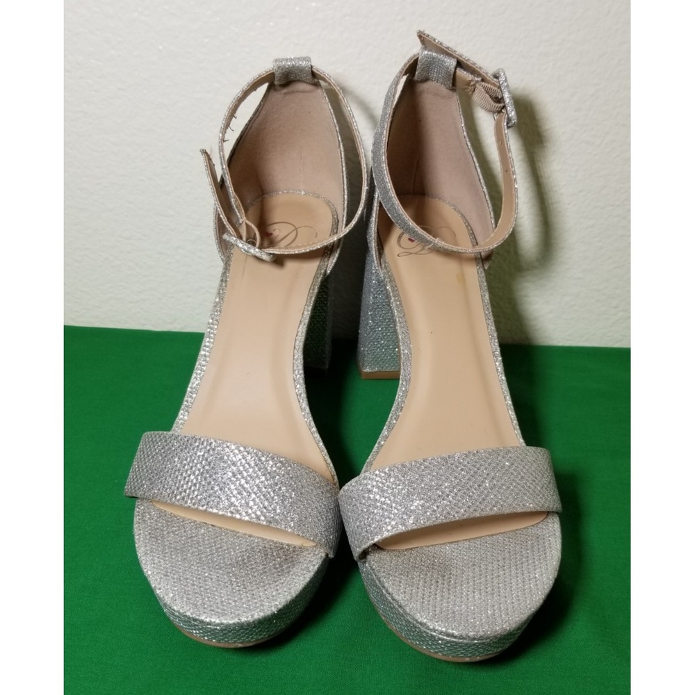 Y2K Delicious Women Size 8M Silver Glitter Platform Block Heels Formal Club Prom